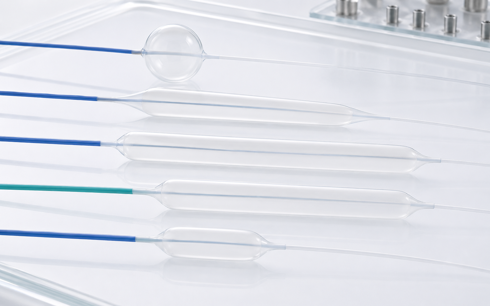 Clean medical balloon catheter examples without external marker rings